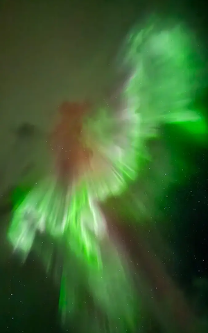 Groen-rode noorderlicht